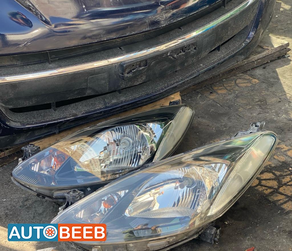Lights Front light Mazda 2