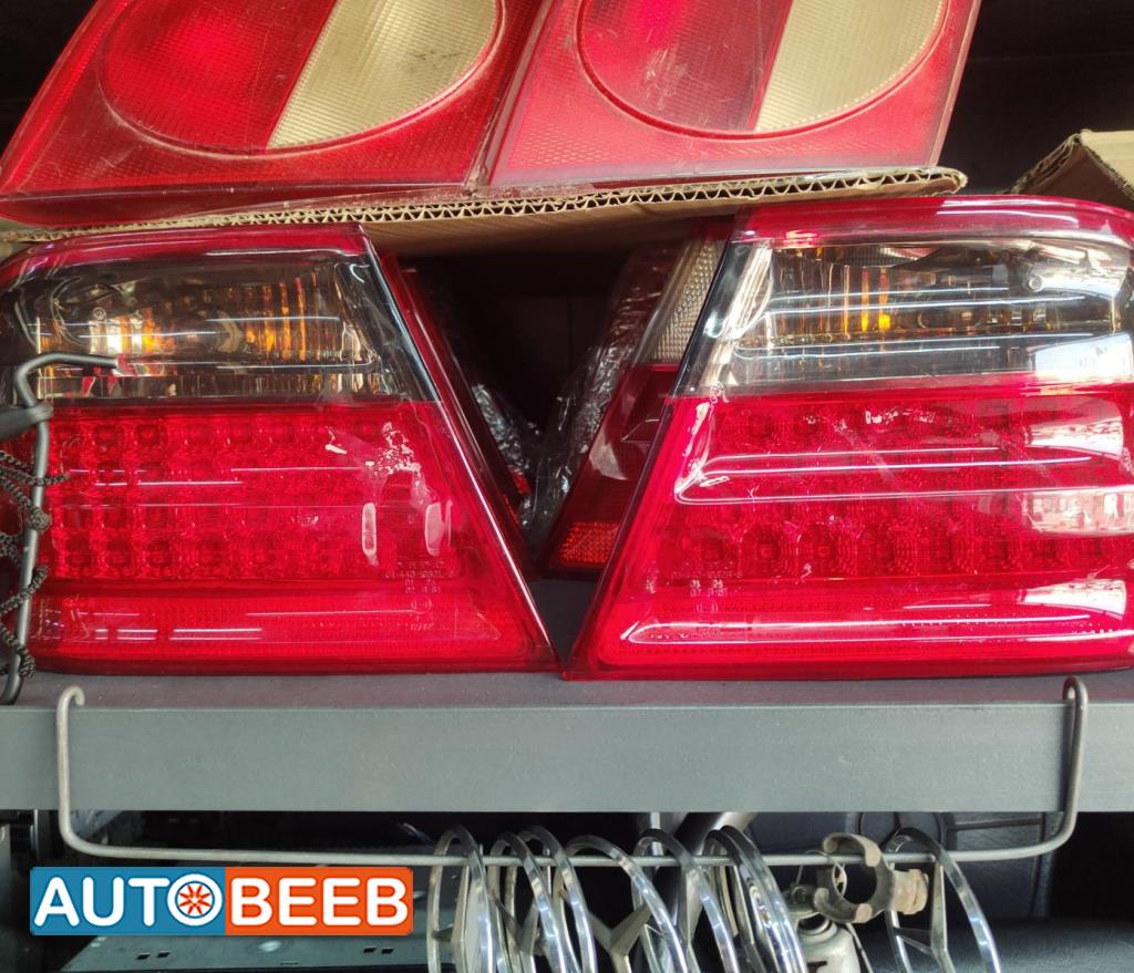 Lights Rear light Mercedes Benz E200