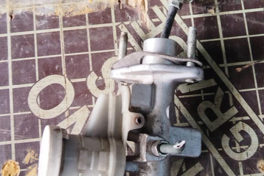 طرمبه كلتش علوي بكب متسوبيشي 