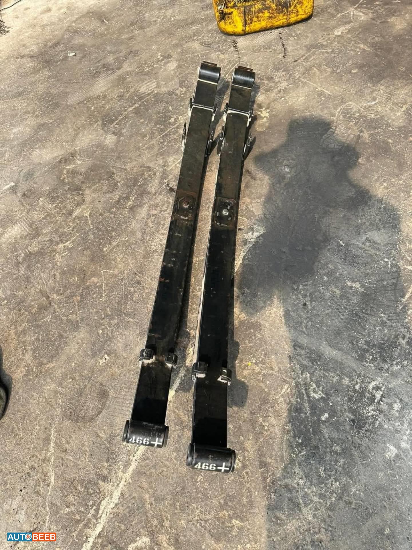  Shock Absorber Mitsubishi L200