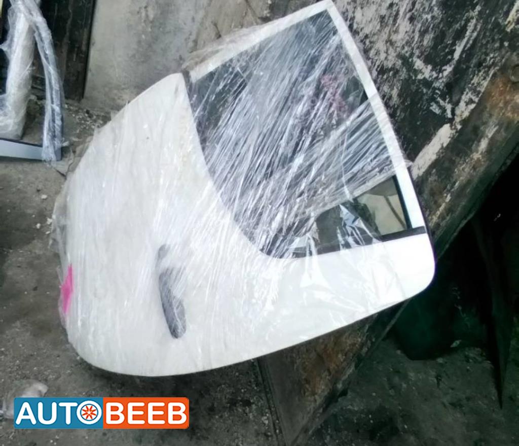 أبواب خلفيه ميتسوبيشي l200