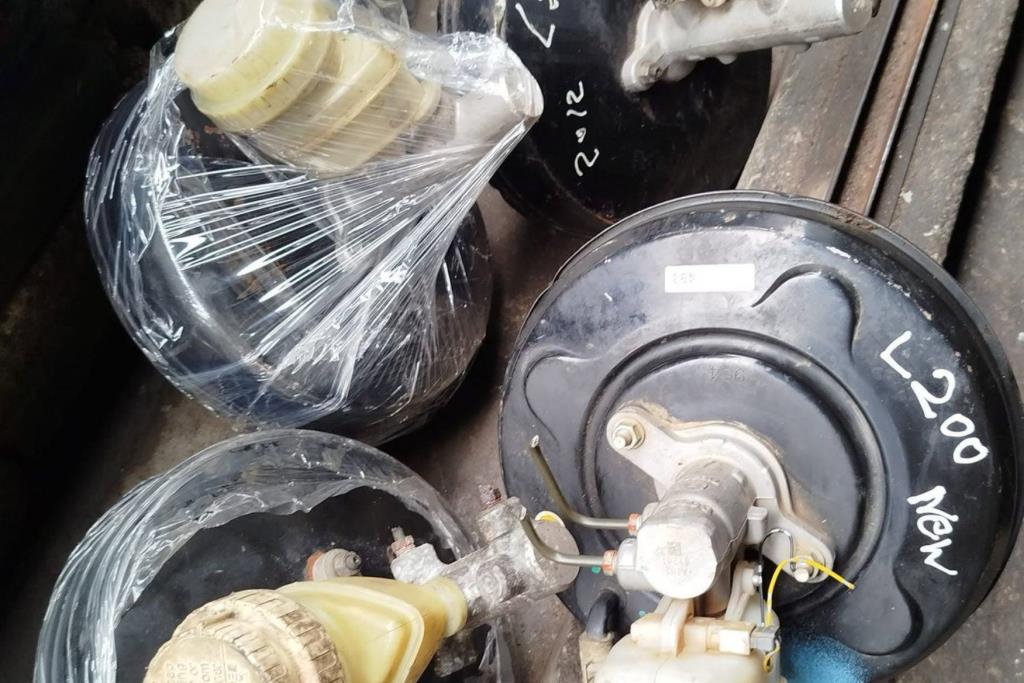 سيرفو بريك بكب متسوبيشي 