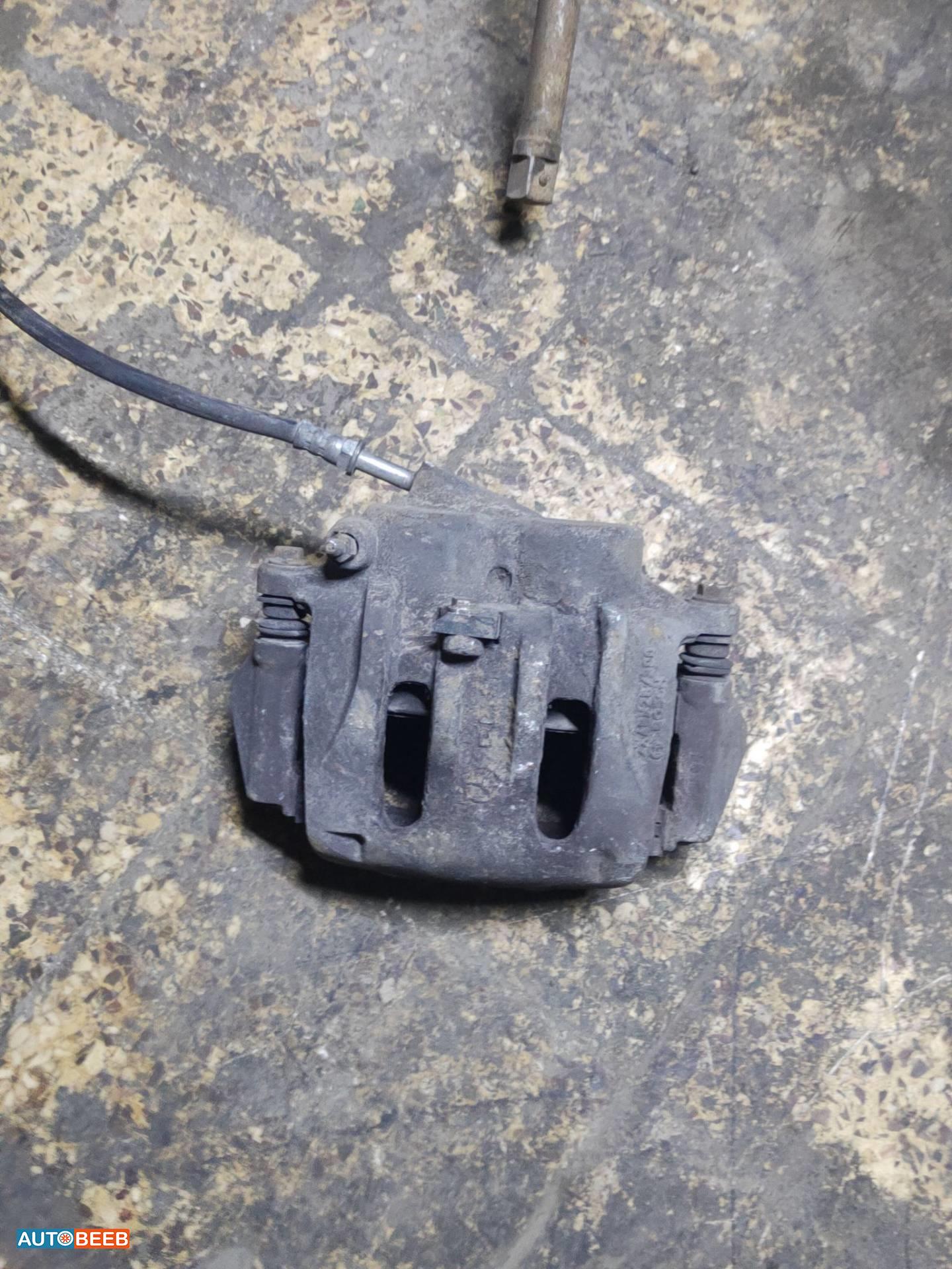 مخ بريك مرسيدس فيتو 115 2004 2005 2006