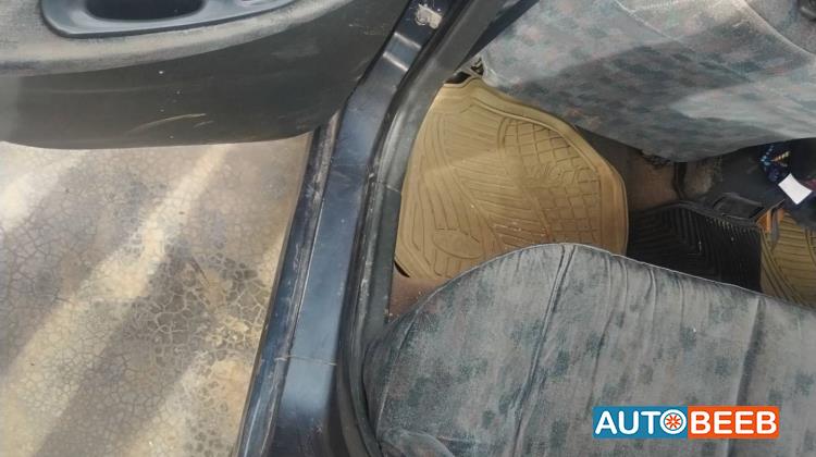 هيونداي افانتي 1995