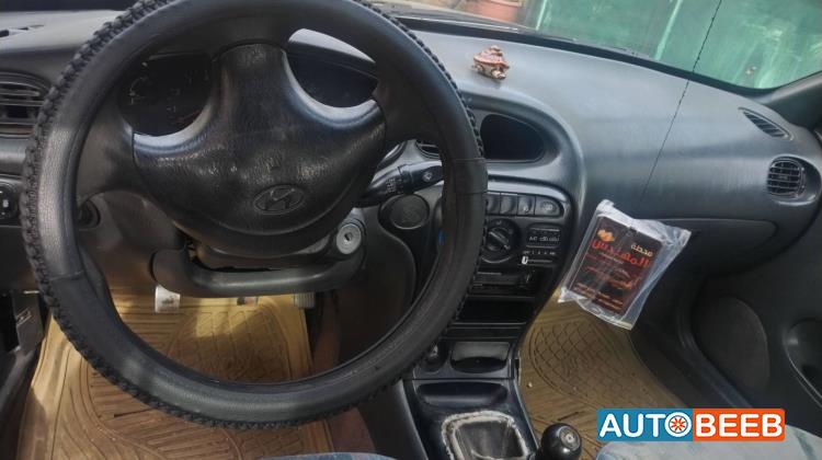 هيونداي افانتي 1995