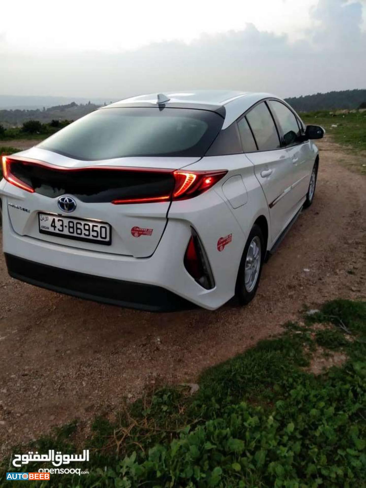 Toyota Prius 2018
