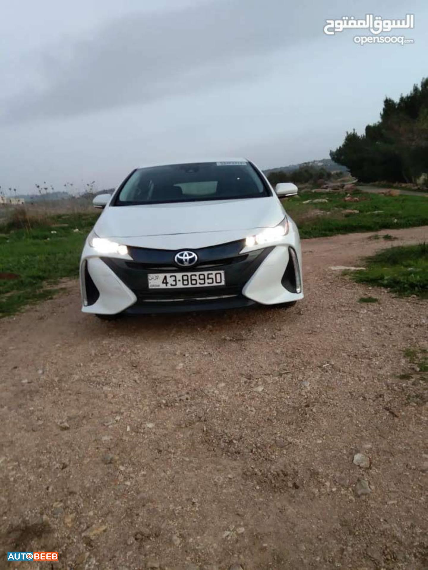 Toyota Prius 2018