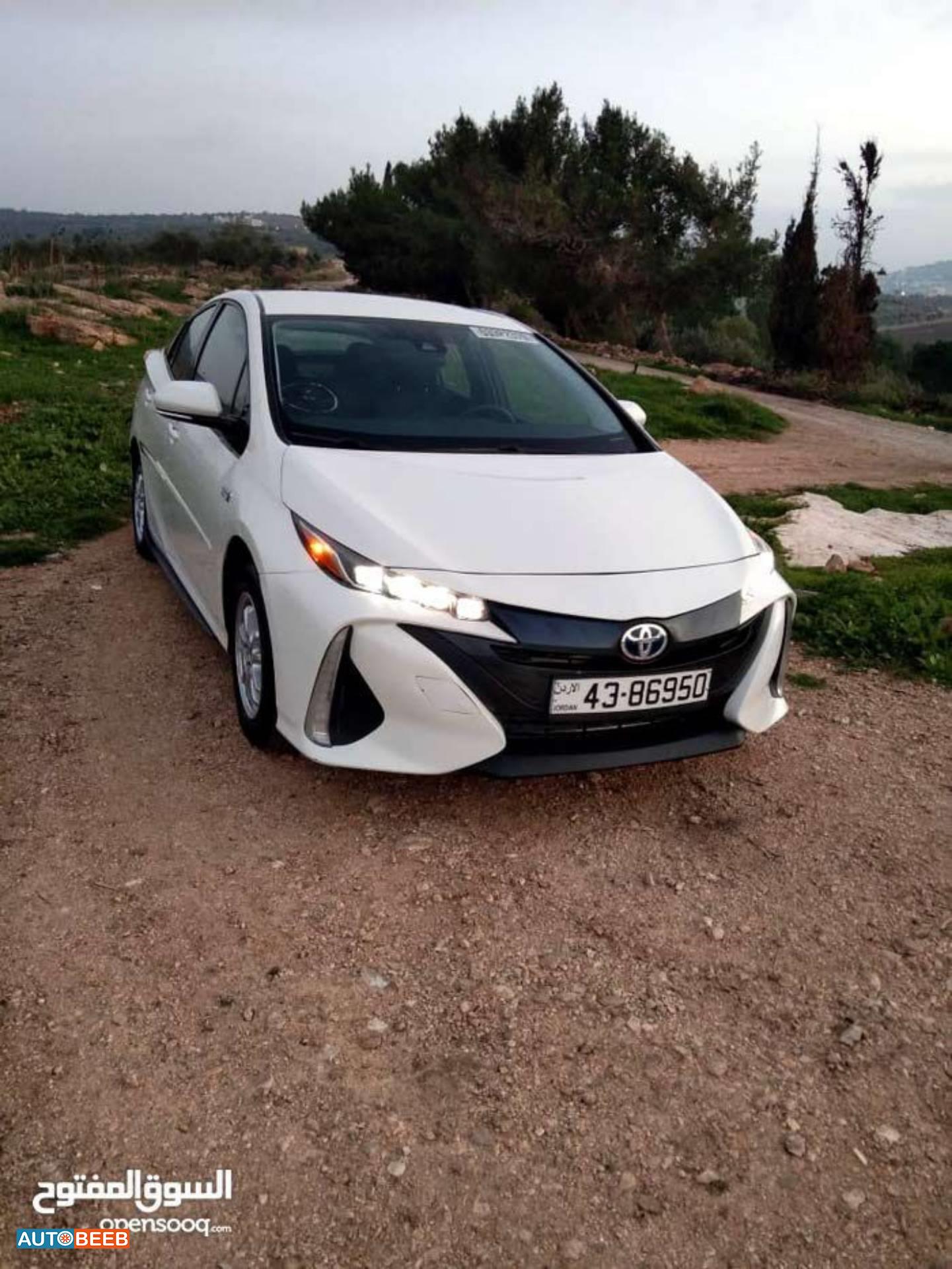 Toyota Prius 2018