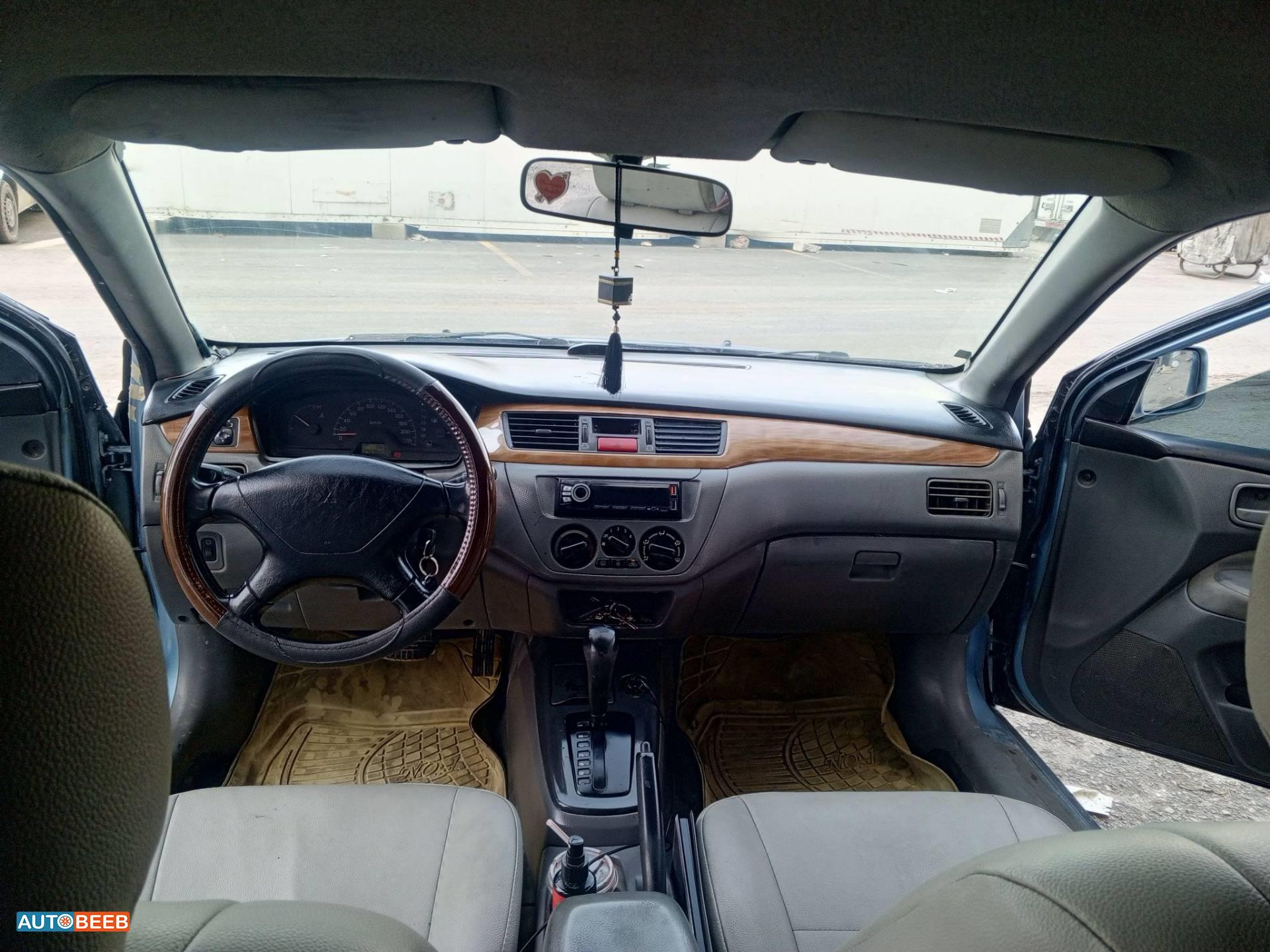 ميتسوبيشي لانسر 2004