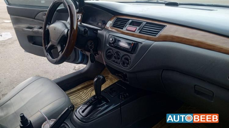 ميتسوبيشي لانسر 2004