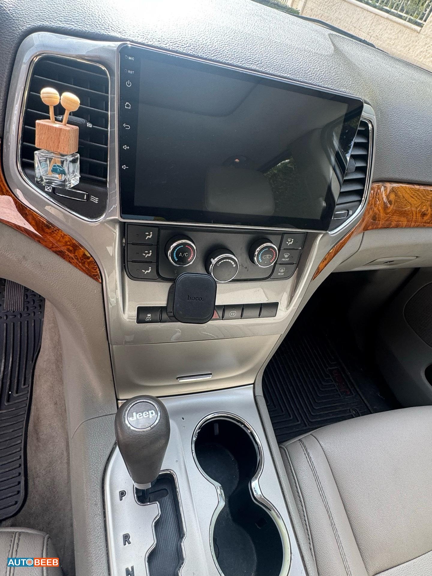 Jeep Grand Cherokee 2011