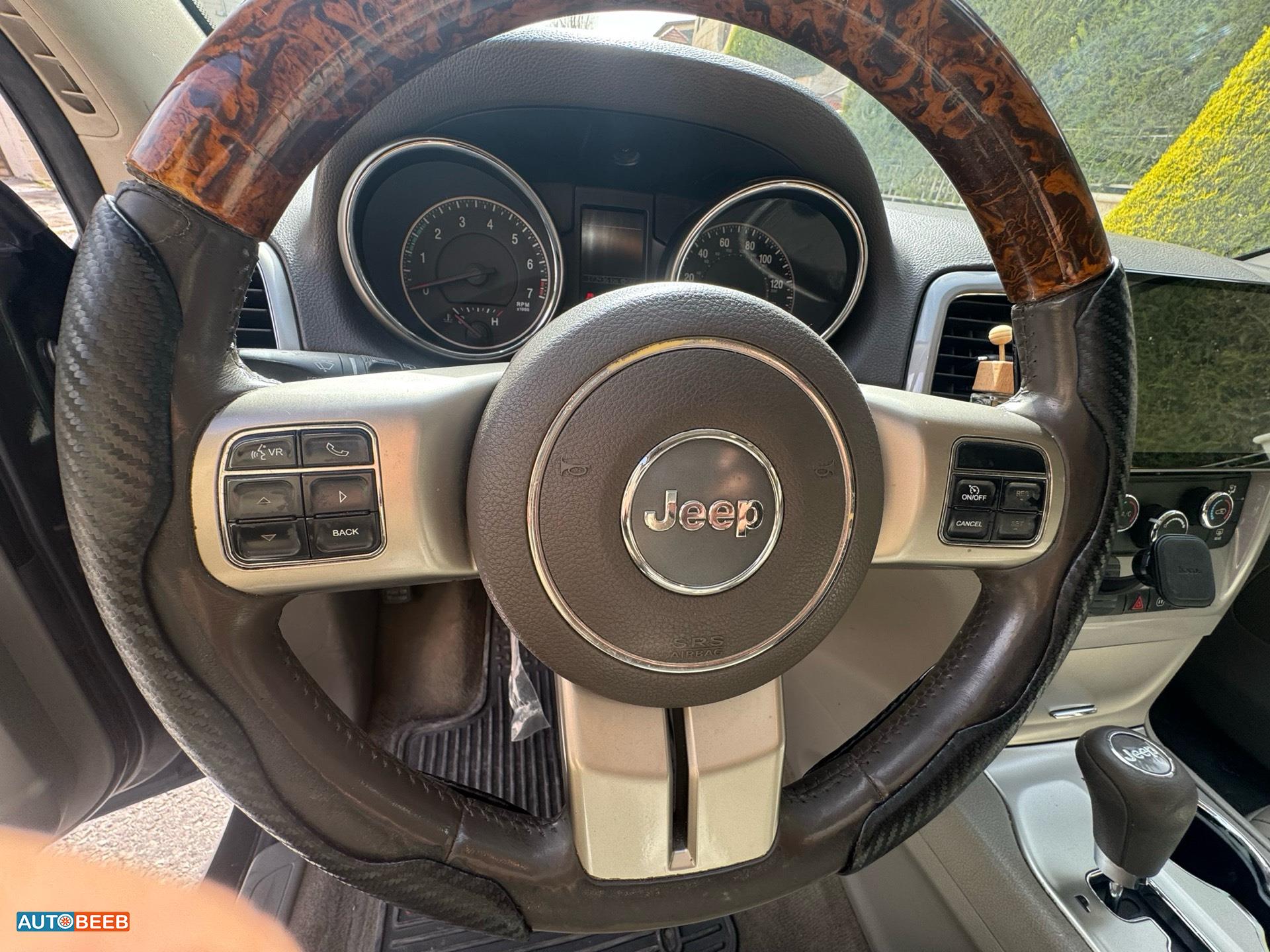 Jeep Grand Cherokee 2011