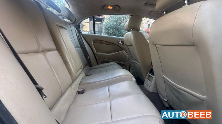 جاكوار S-Type 2005