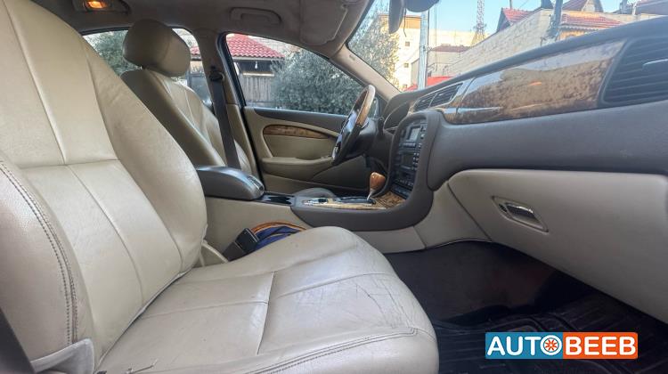 جاكوار S-Type 2005