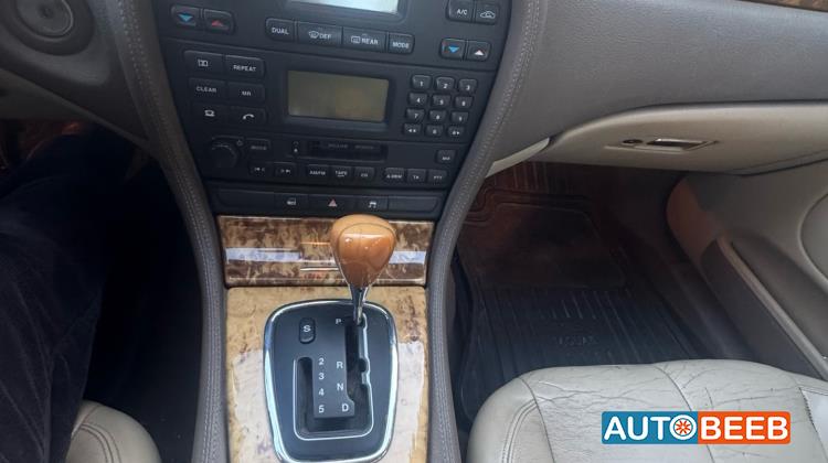 جاكوار S-Type 2006