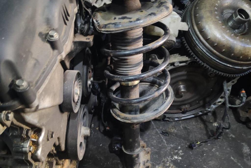 صنوبرص أمامي هيونداي افانتي xd 2000 2001 2002 2003 2004 2005