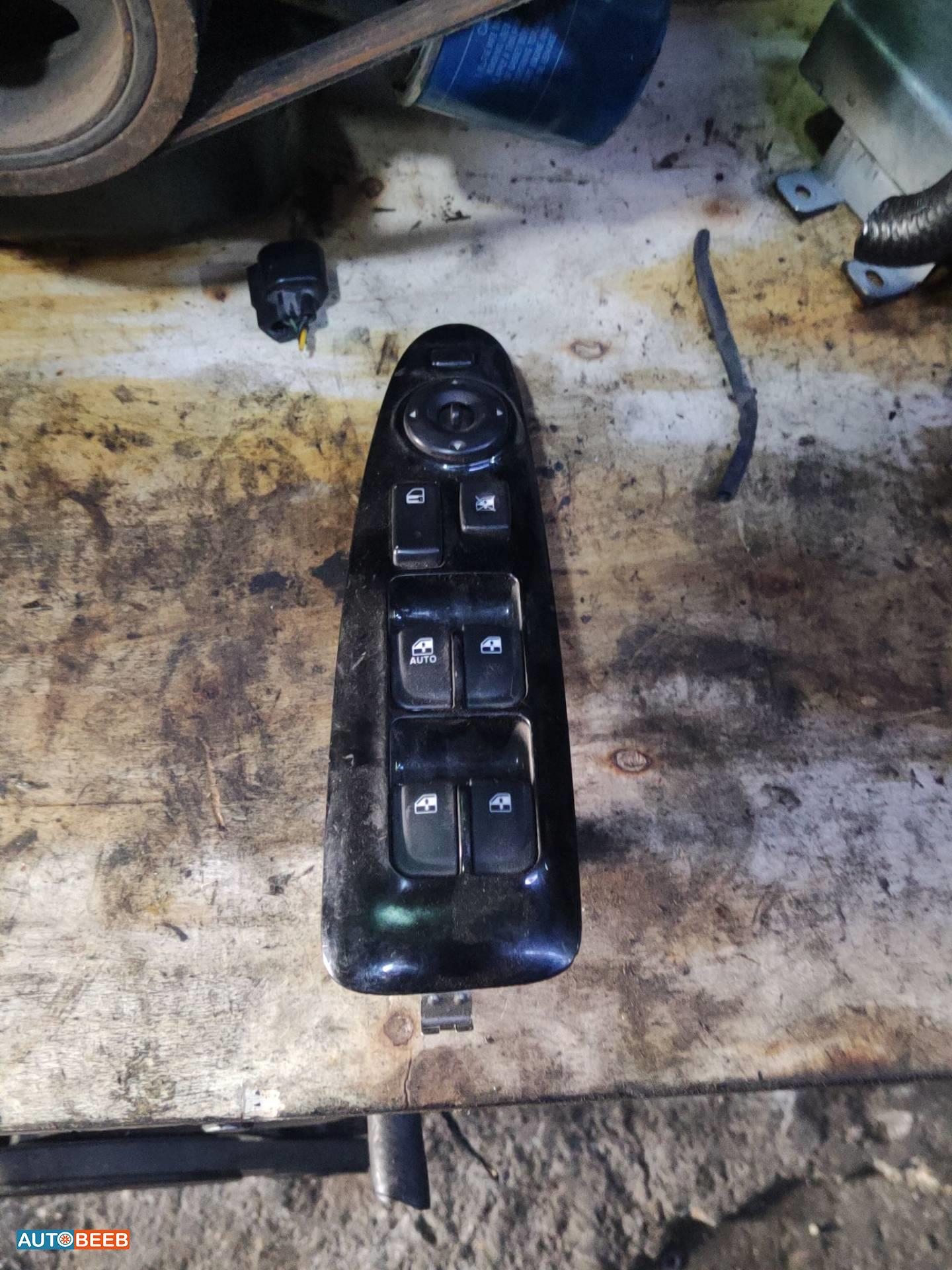 Cabin  Control buttons KIA Cerato