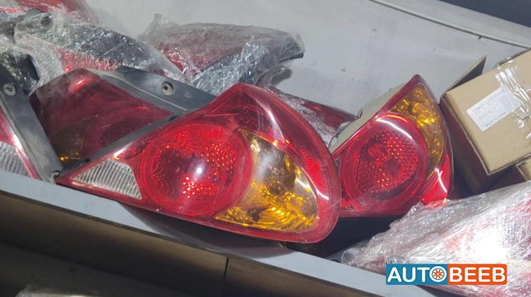 ضوء خلفي يمين شمال كيا سبكترا 2000 2001 2002