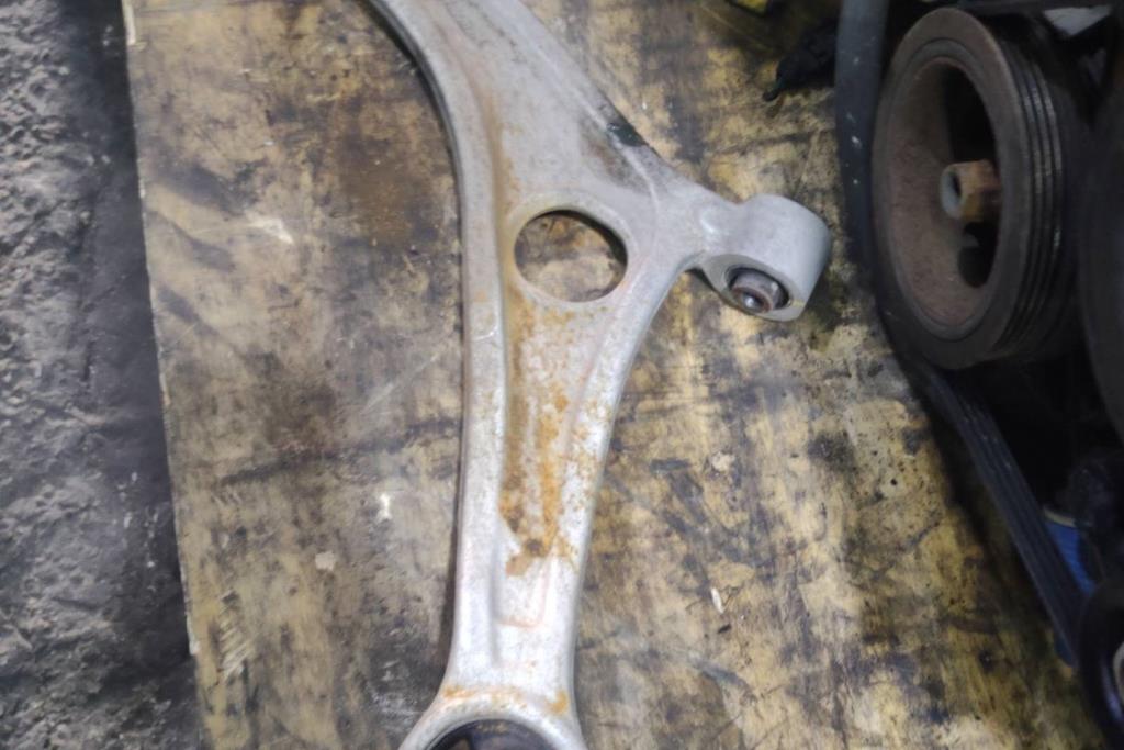 كفة عجل هيونداي سوناتا 2011 2012 2013 2014