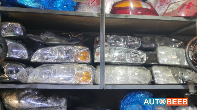 ضوء امامي يمين شمال هيونداي افانتي xd 2000 2001 2002 2003 2004 2005