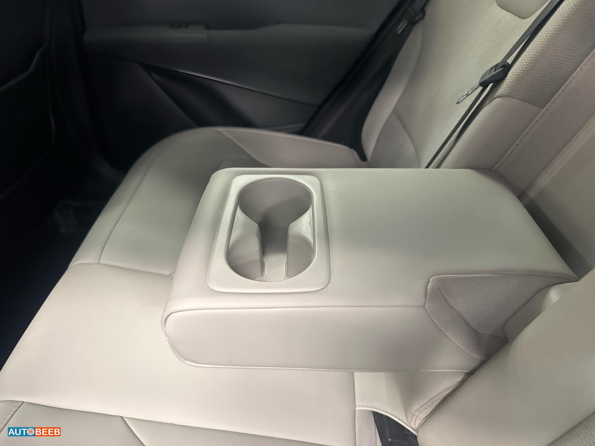 كيا نيرو 2023