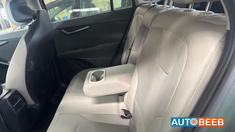 كيا نيرو 2023