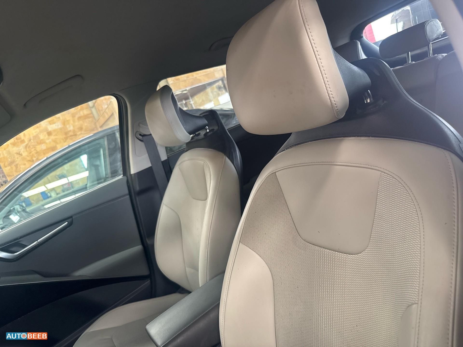 كيا نيرو 2023