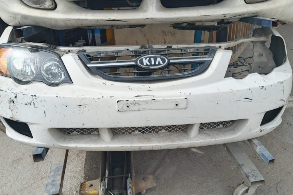 واجهة أمامية طمبون اضوية يمين شمال كيا شوما 2000 2001 2002