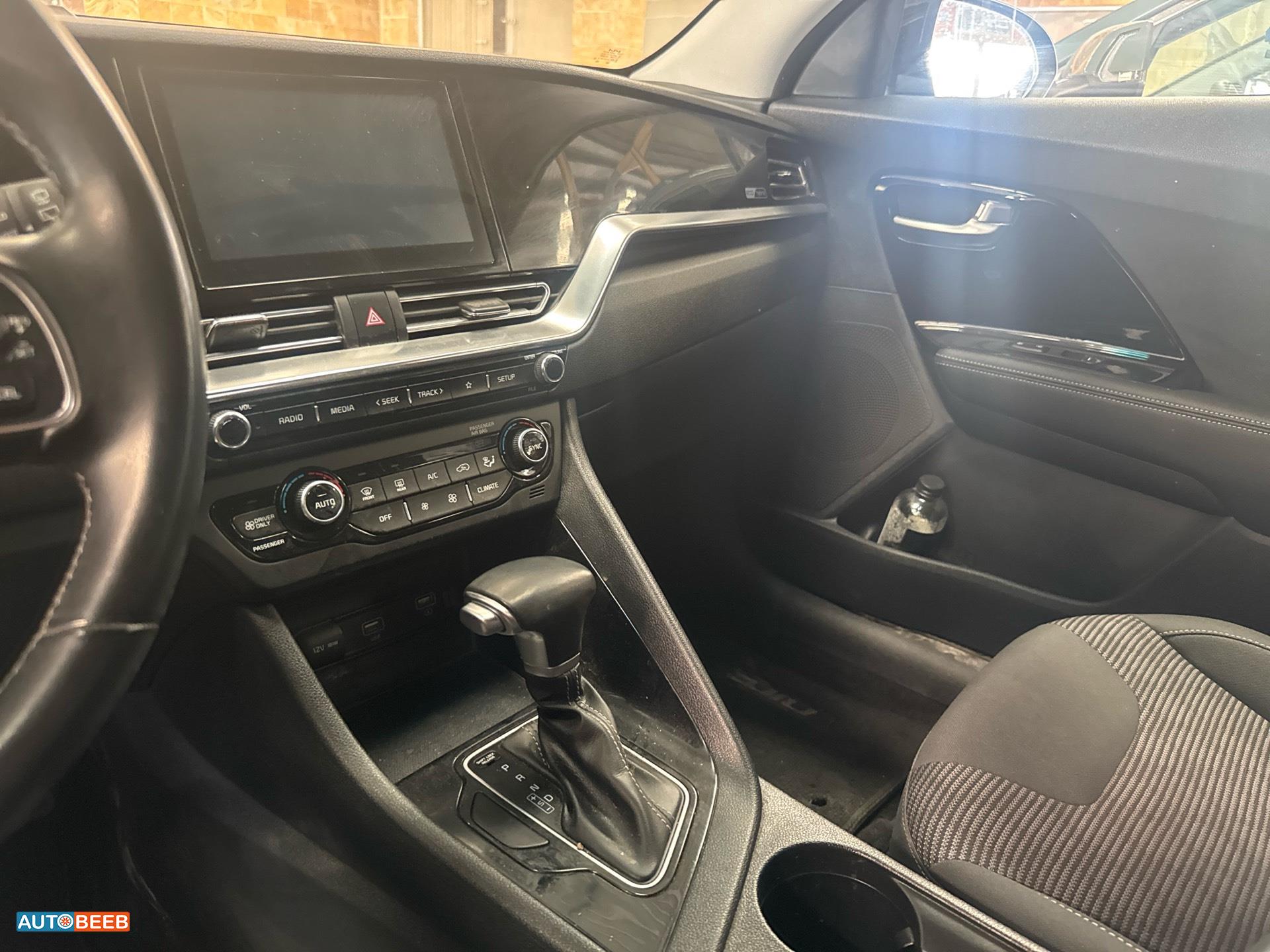 كيا نيرو 2022