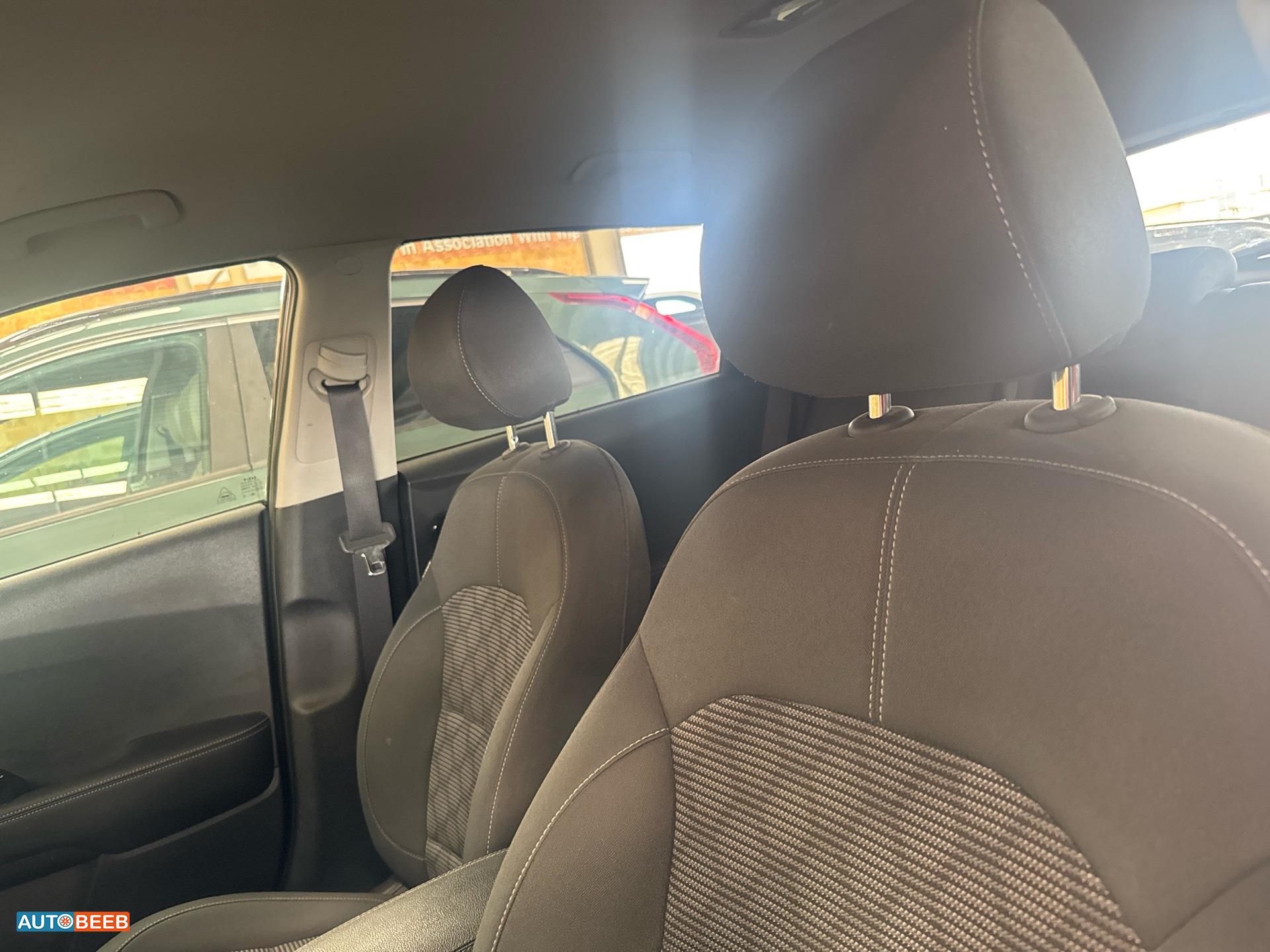 كيا نيرو 2022