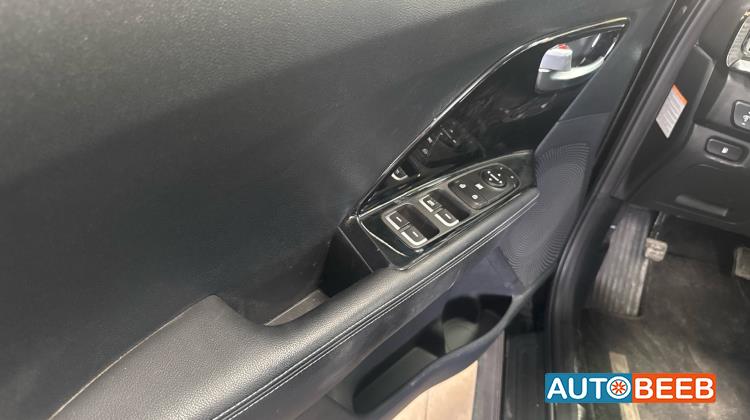 كيا نيرو 2022