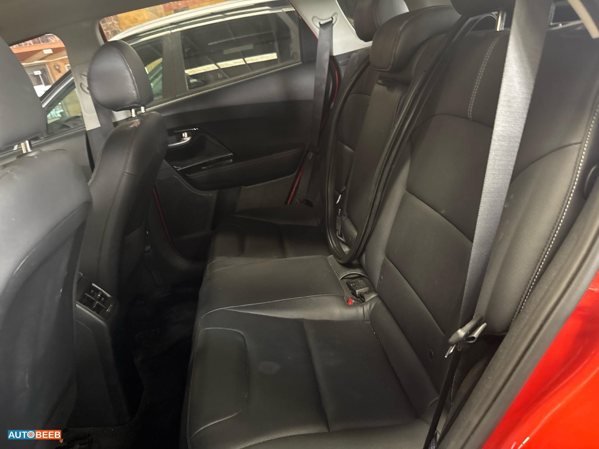 كيا نيرو 2022