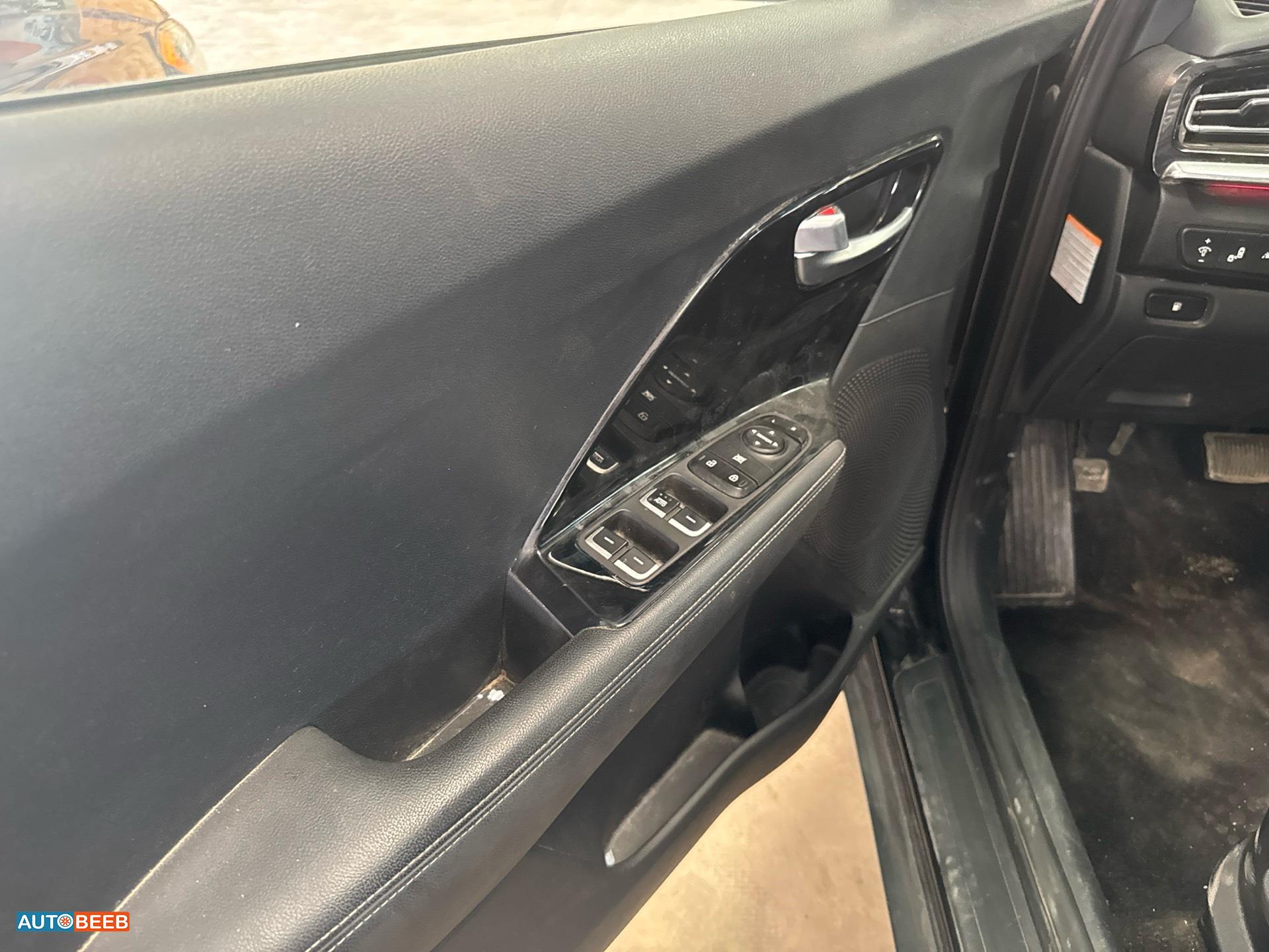 كيا نيرو 2022