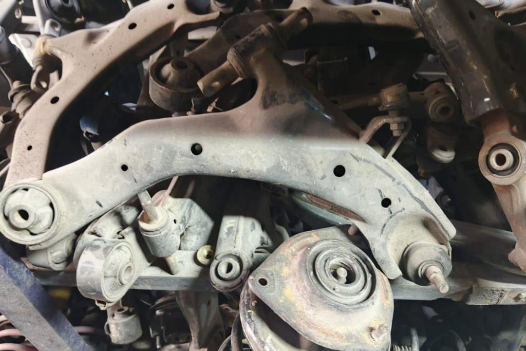 كفة عجل هيونداي افانتي xd 2000 2001 2002 2003 2004 2005 2006