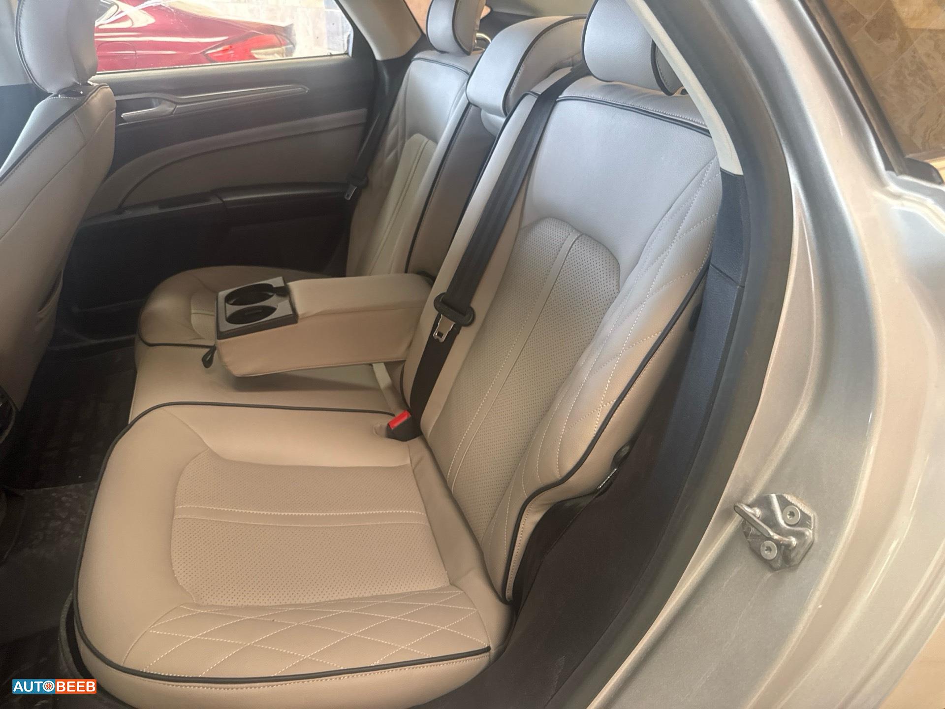 Ford Fusion 2019