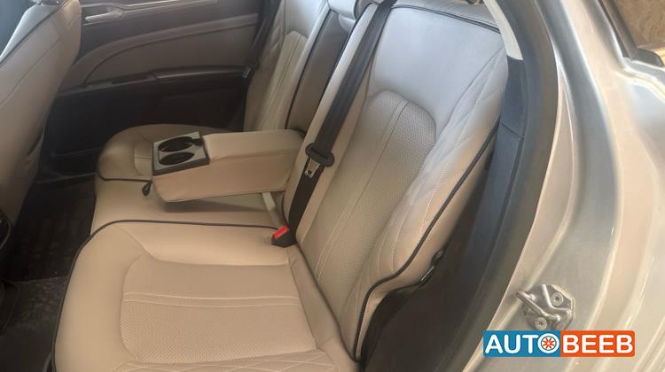 Ford Fusion 2019