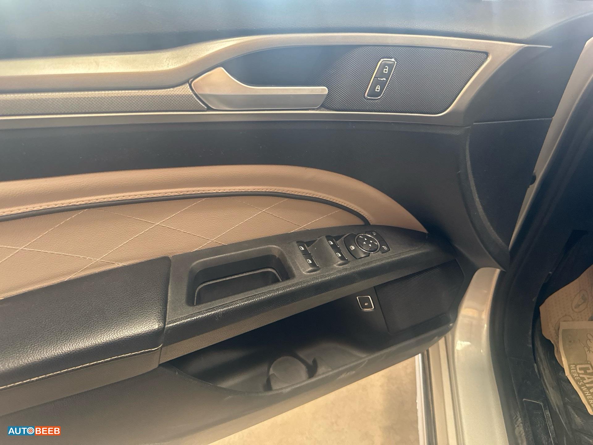 Ford Fusion 2019