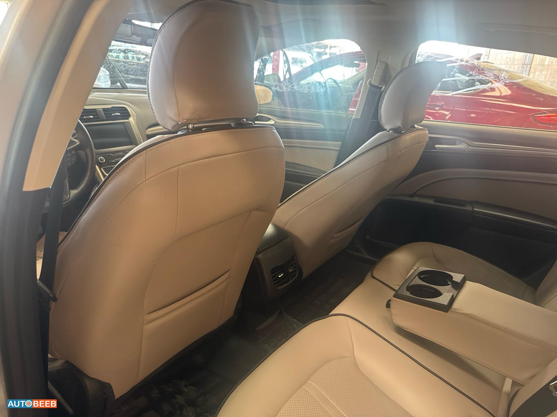 Ford Fusion 2019