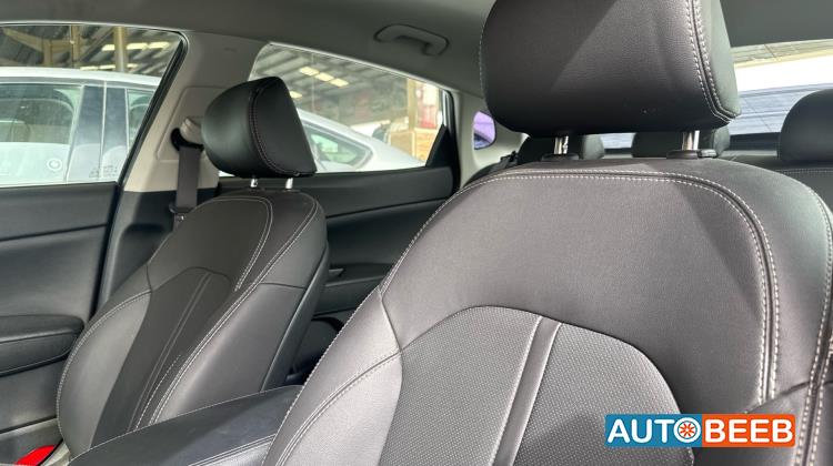 كيا اوبتيما 2017