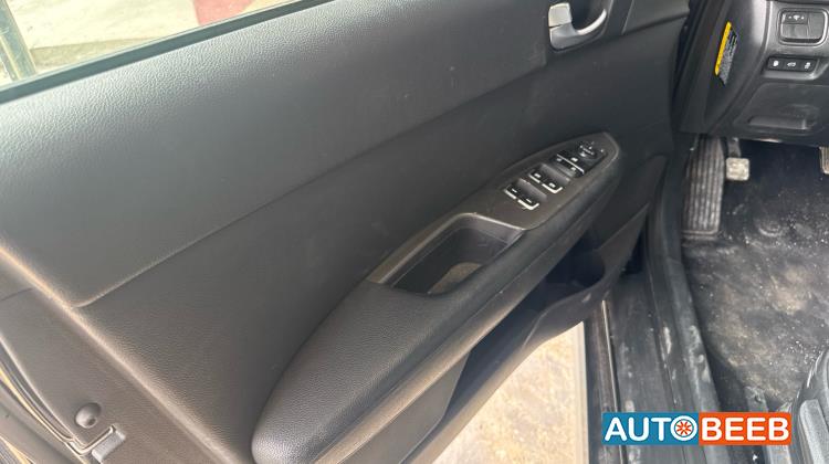 كيا اوبتيما 2017