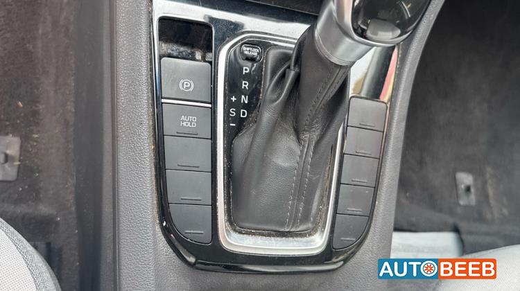 هيونداي ايونيك 2021