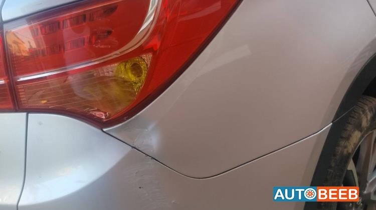 هيونداي سنتافي 2012