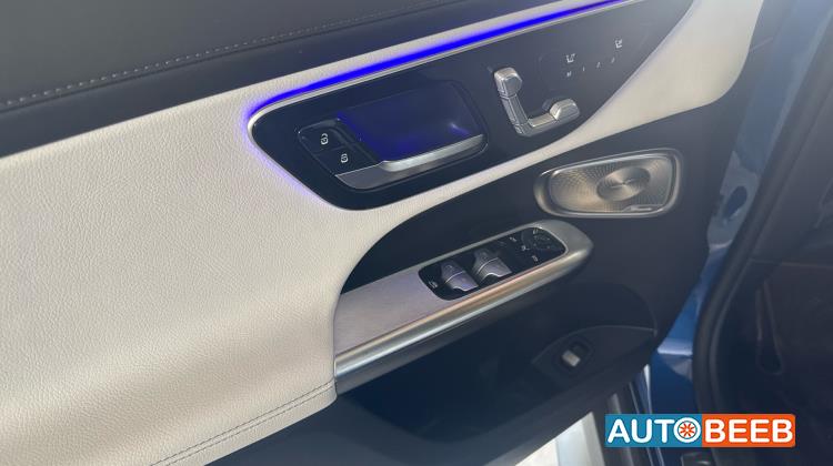 Mercedes Benz GLC300 2024