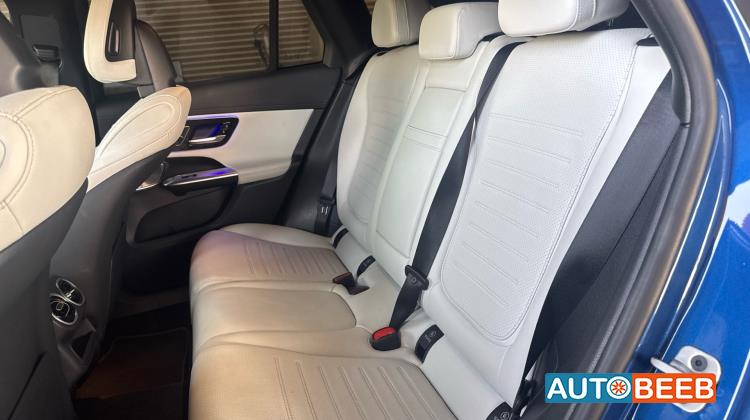 Mercedes Benz GLC300 2024