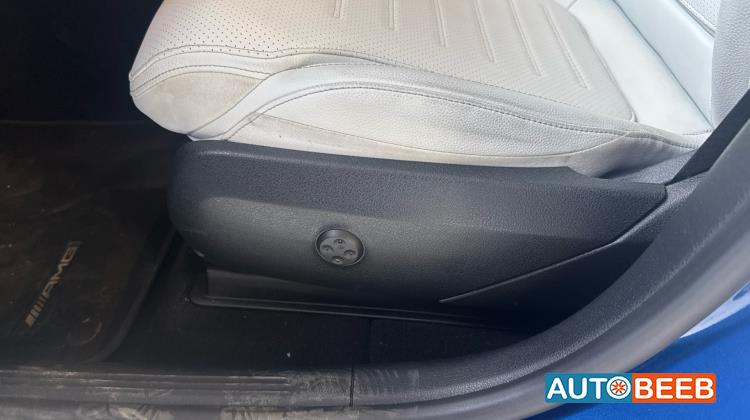 Mercedes Benz GLC300 2024