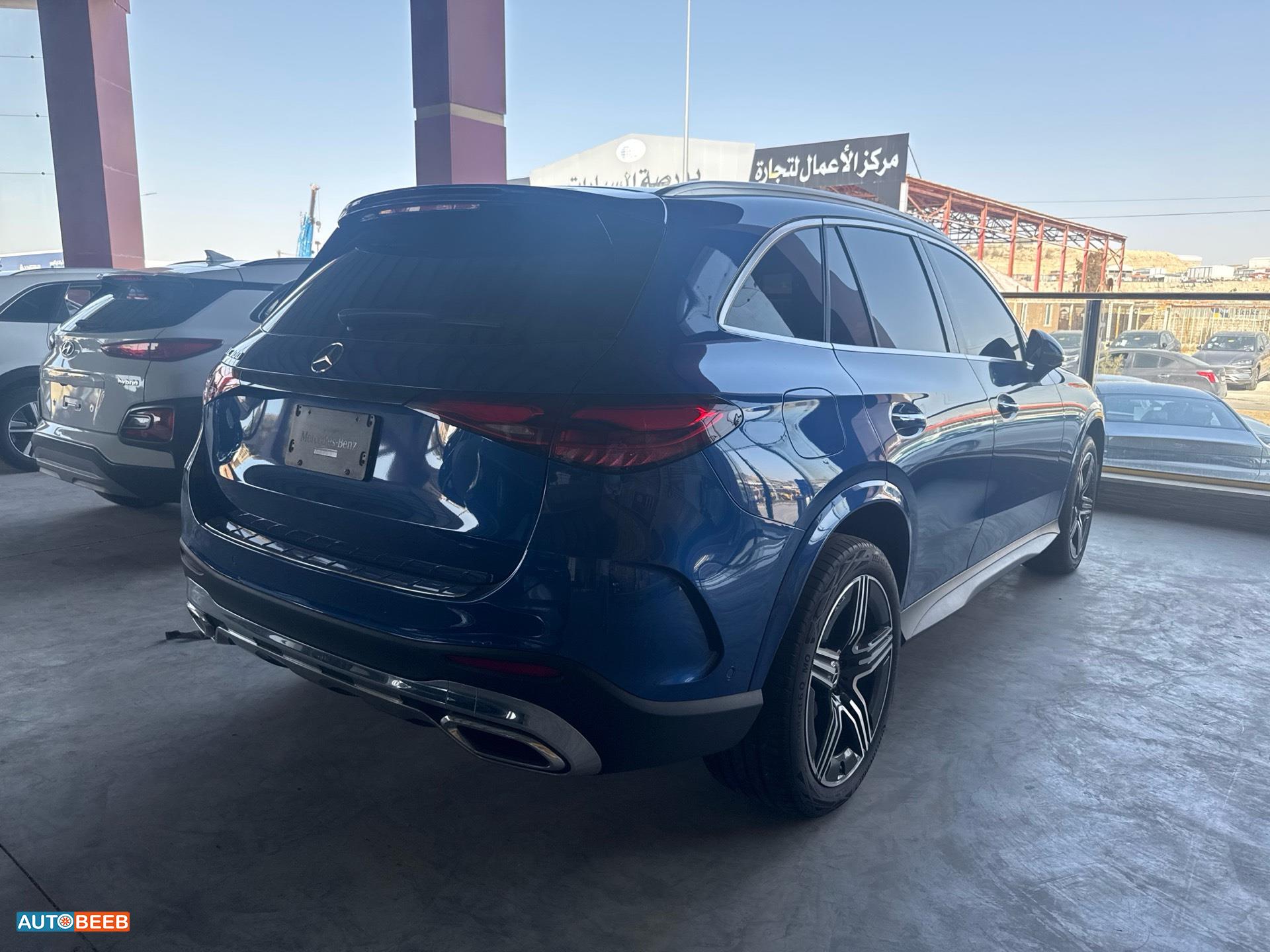 Mercedes Benz GLC300 2024