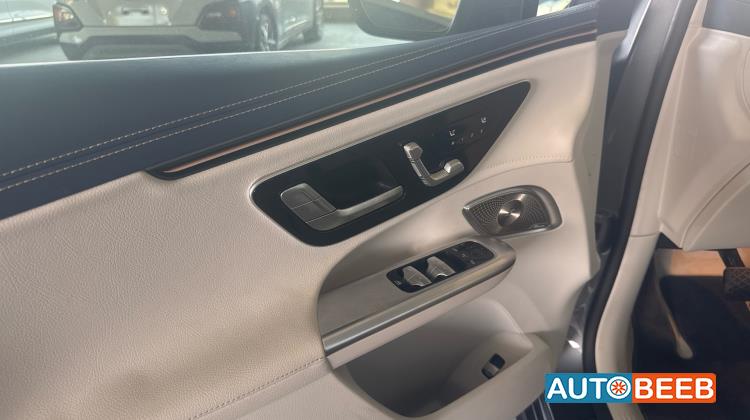 Mercedes Benz EQE350+ 2024