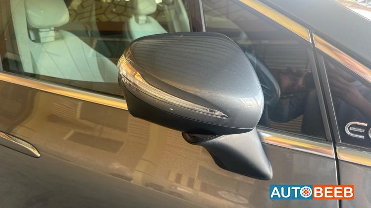 Mercedes Benz EQE350+ 2024