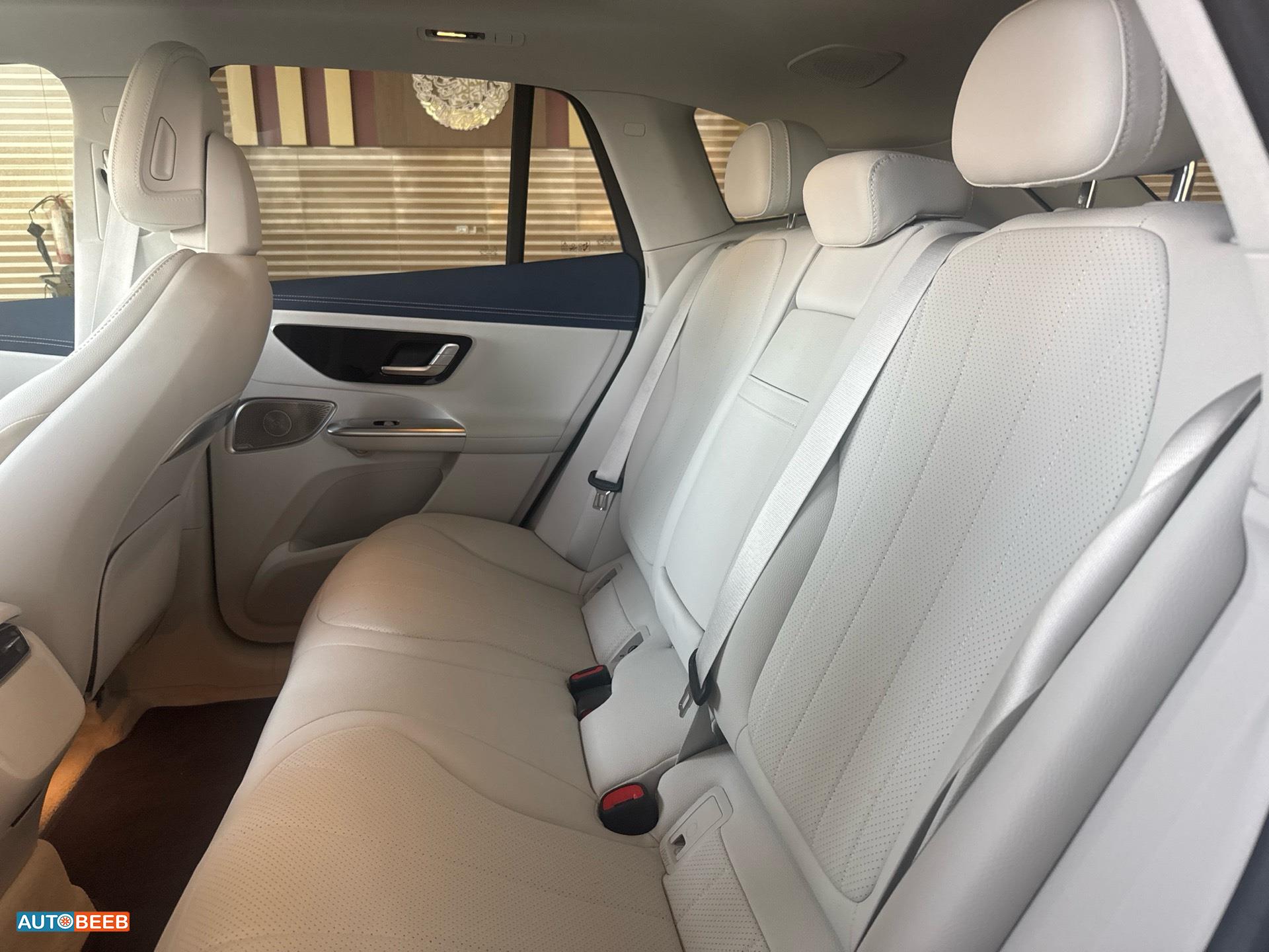 Mercedes Benz EQE350+ 2024