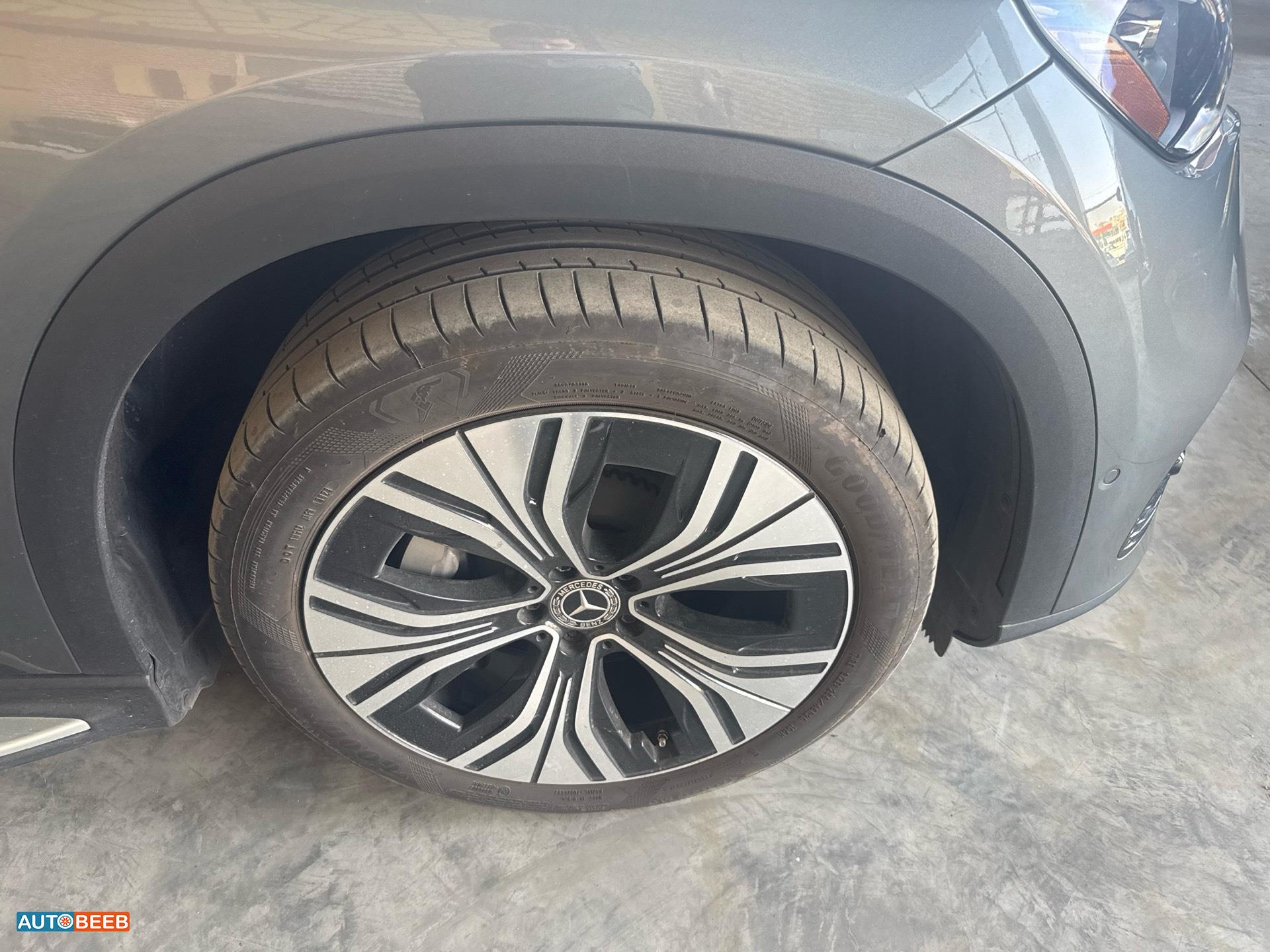 Mercedes Benz EQE350+ 2024